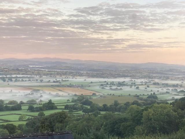 Trinity Cottage Welshpool Esterno foto